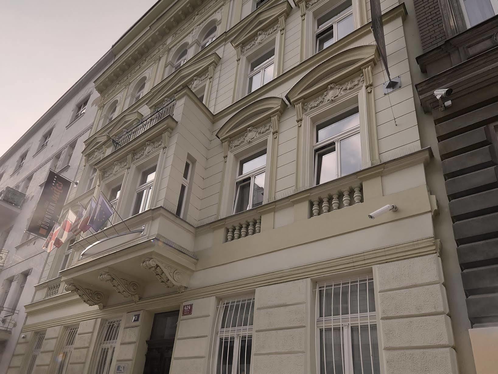 Downtown Kodanska Lejlighedshotel 4*